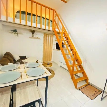 Loft Au Coeur De Appartamento Nîmes