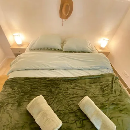 Loft Au Coeur De * Nîmes